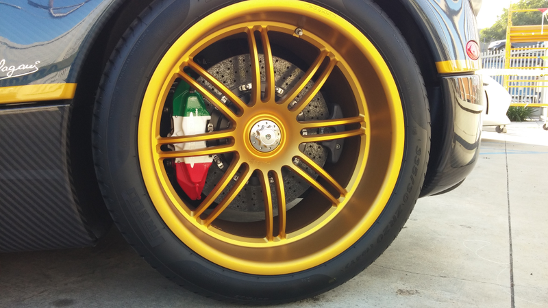 Illustration for article titled Saw a bare carbon Huayra today